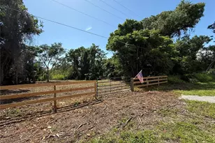 35319 Harbor Shores Rd, Leesburg, FL 34788 - Photo 1