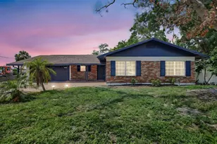 8701 Thornwood Ln, Tampa, FL 33615 - Photo 1