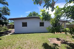 8035 Robin Rd, Seminole, FL 33777 - Photo 1