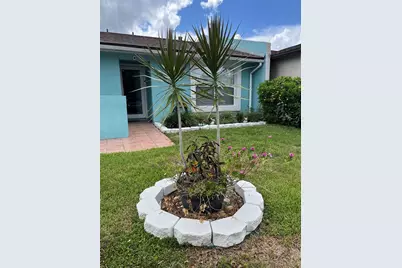 976 Alicante Avenue, Orlando, FL 32807 - Photo 1