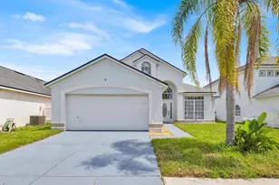 642 Riggs Cir, Davenport, FL 33897 - Photo 1