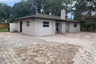 4726 McIntosh Rd, Sarasota, FL 34233 - Photo 1