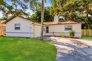 7164 Mauna Loa Blvd, Sarasota, FL 34241 - Photo 1