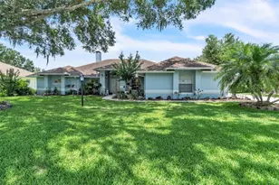 413 Horseshoe Ln NE, Winter Haven, FL 33881 - Photo 1