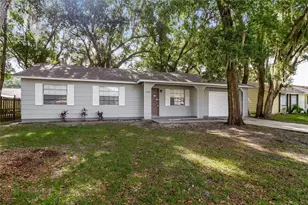 2409 Oak Hollow Dr, Kissimmee, FL 34744 - Photo 1