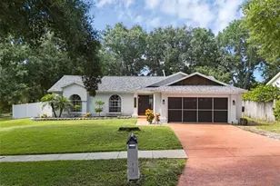 15718 Carriage Hill Ct, Clermont, FL 34711 - Photo 1