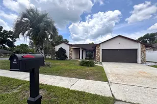 102 Spanish Oak Ln, Apopka, FL 32703 - Photo 1