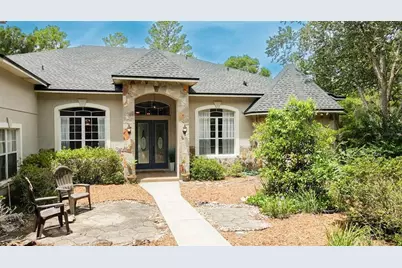 700 Valley Stream Drive, Geneva, FL 32732 - Photo 1