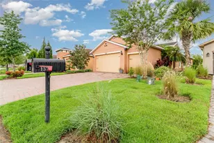 1384 Harbor Ridge Dr, Kissimmee, FL 34759 - Photo 1