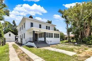 611 S Grove St, Eustis, FL 32726 - Photo 1