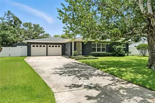 423 N Main St, Winter Garden, FL 34787 - Photo 1