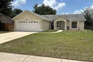 725 Astoria Dr, Deland, FL 32724 - Photo 1