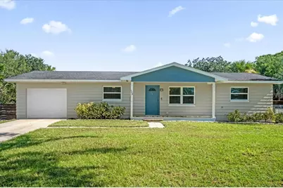 198 W Cypress Avenue, Howey in the Hills, FL 34737 - Photo 1
