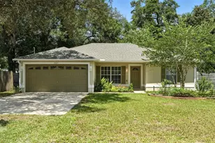 1425 13th St, Orange City, FL 32763 - Photo 1