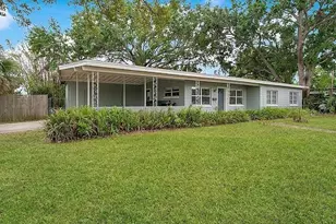 712 Malone Dr, Orlando, FL 32810 - Photo 1