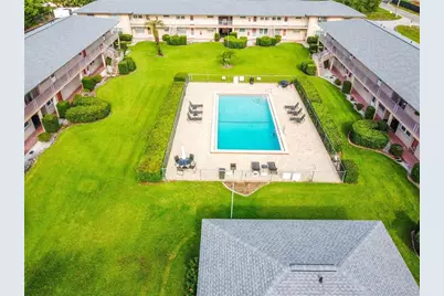 1100 E Caroline Street #121, Tavares, FL 32778 - Photo 1