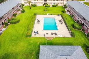 1100 E Caroline St, Tavares, FL 32778 - Photo 1