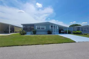 1797 Fox Hill Dr, Lakeland, FL 33810 - Photo 1