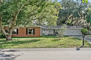 413 Paradise Island Dr, Haines City, FL 33844 - Photo 1