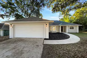 972 Forest Hill Dr, Minneola, FL 34715 - Photo 1