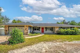 730 Oak Dr, Groveland, FL 34736 - Photo 1