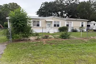 9635 SE 171st Pl, Summerfield, FL 34491 - Photo 1