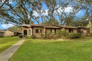 1735 Foxhall Cir, Kissimmee, FL 34741 - Photo 1