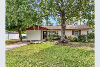 566 Wisteria Avenue, Umatilla, FL 32784 - Photo 1