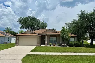 734 La Costa St, Minneola, FL 34715 - Photo 1