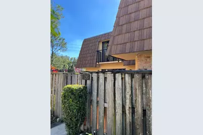 5285 Coral Court #621, Orlando, FL 32811 - Photo 1