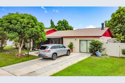 791 E Royal Palm Drive, Kissimmee, FL 34743 - Photo 1