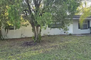 820 W Chelsea St, Deland, FL 32720 - Photo 1