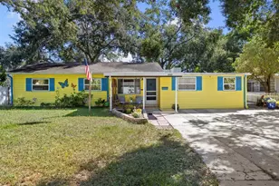 7235 15th St N, Saint Petersburg, FL 33702 - Photo 1