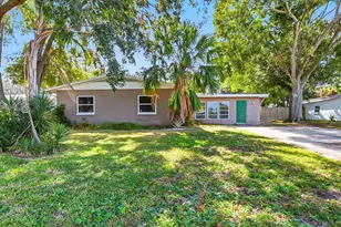 1300 79th Ave N, Saint Petersburg, FL 33702 - Photo 1