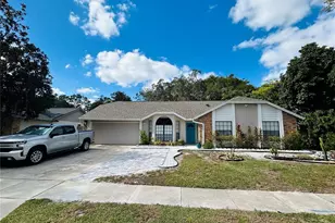 3926 Greenview Pines Ct, Orlando, FL 32817 - Photo 1