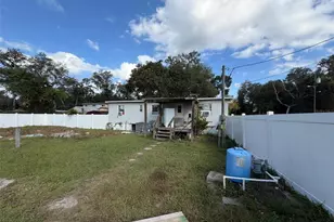 11374 SE 189th Ct, Ocklawaha, FL 32179 - Photo 1