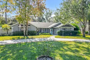 1014 Pine Tree Dr, Eustis, FL 32726 - Photo 1