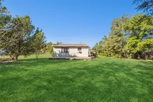 40542 W 3rd Ave, Umatilla, FL 32784 - Photo 1