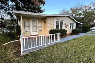 813 St Andrews Blvd, Lady Lake, FL 32159 - Photo 1