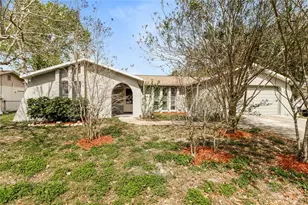 2105 Sugarbush Dr, Holiday, FL 34690 - Photo 1