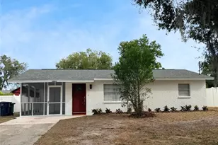 10017 N Hartts Dr, Tampa, FL 33617 - Photo 1