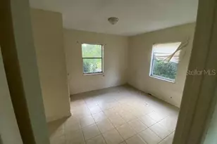 555 E Voorhis Ave, Deland, FL 32724 - Photo 1