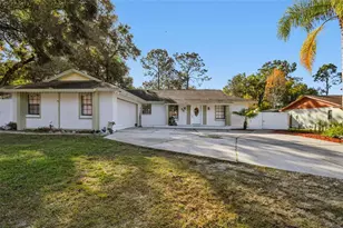 529 Bison Cir, Apopka, FL 32712 - Photo 1