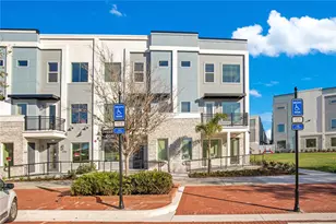 320 Center Lake Ln, Oviedo, FL 32765 - Photo 1