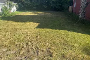 925 17th St Ln, Jacksonville, FL 32209 - Photo 1