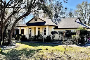 22631 Robbins Rd, Astatula, FL 34705 - Photo 1