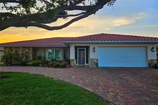 1706 S Lakeside Ct, Venice, FL 34293 - Photo 1