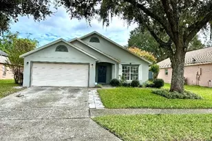 579 Rouzer St, Apopka, FL 32712 - Photo 1