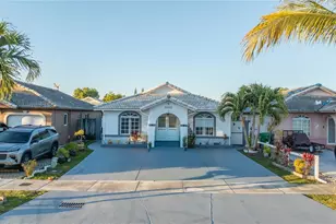 10095 NW 127th St, Hialeah, FL 33018 - Photo 1