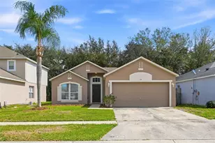 319 Pleasant Gardens Dr, Apopka, FL 32703 - Photo 1